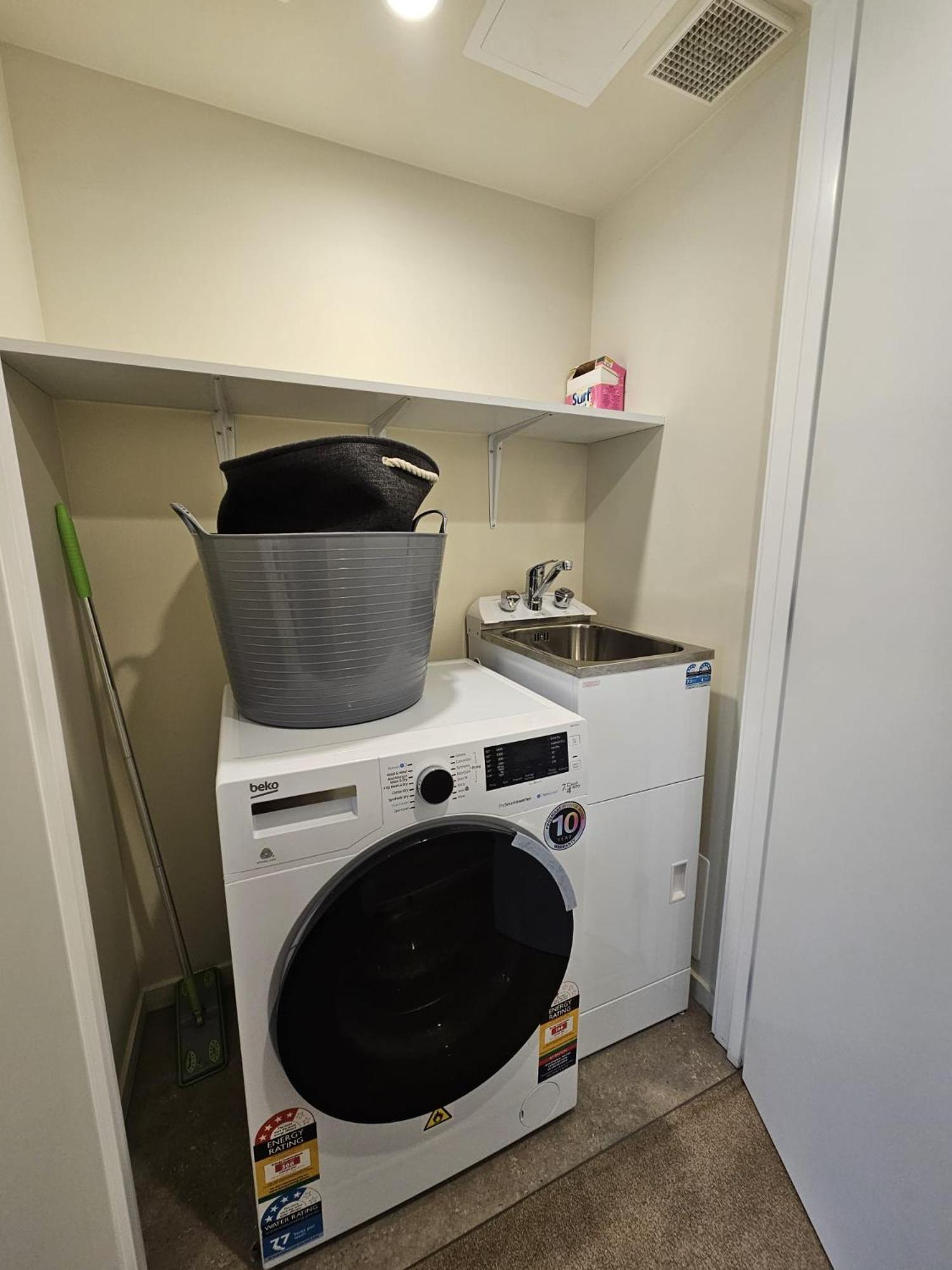 Queenstown Studio - 5Mins To Airport - Aircond - Free Wifi - Walk To Centre Экстерьер фото